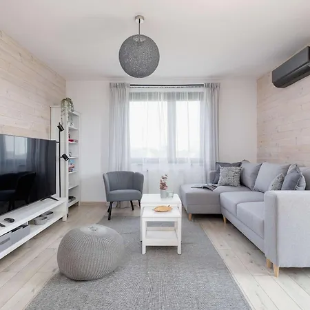 6th Floor In Cracow By Renters 公寓